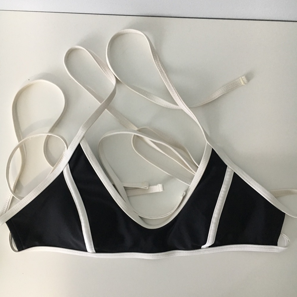 Xhilaration Black and White Bikini Top
